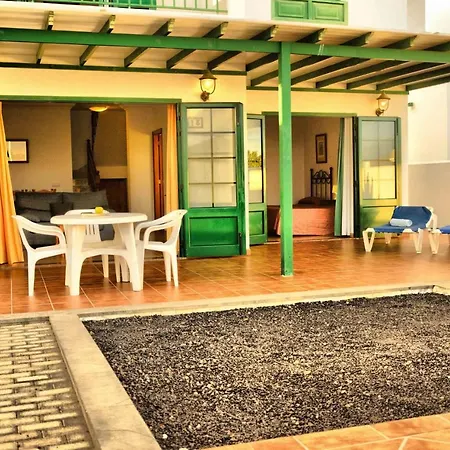 Casas Nohara, Playa Blanca Willa